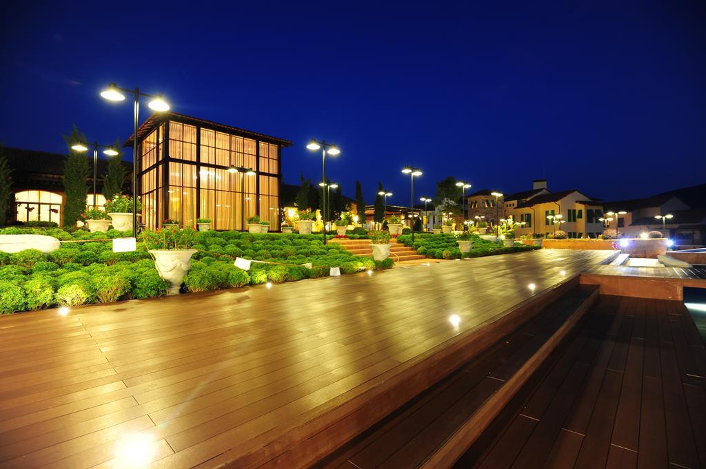 Toscana Town Square Suites Mu Si Exterior photo