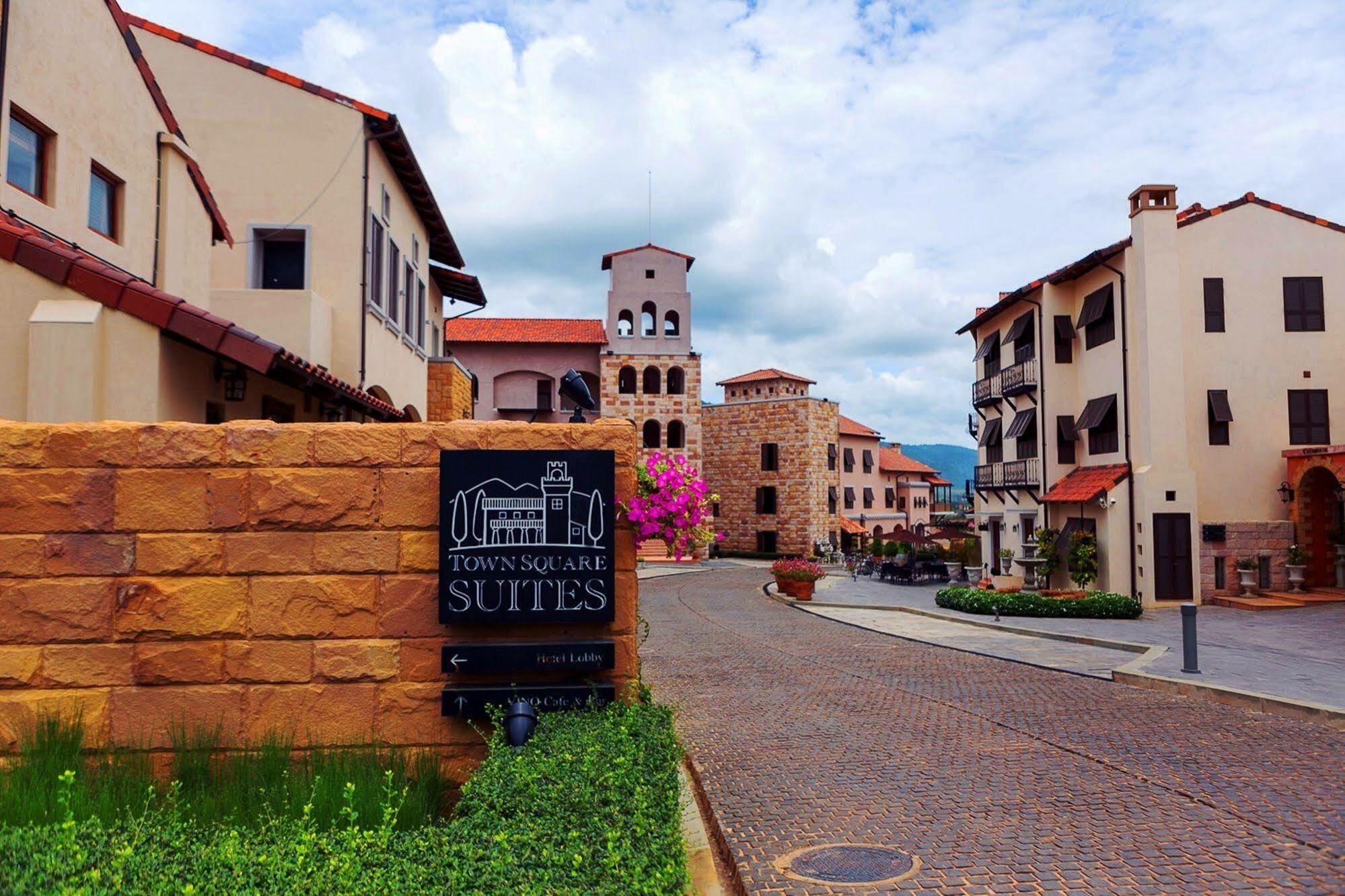 Toscana Town Square Suites Mu Si Exterior photo